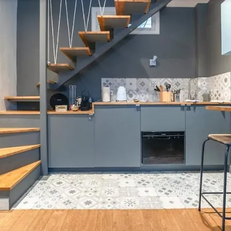 Midoon Guest - Duplex D'architect 10eme *