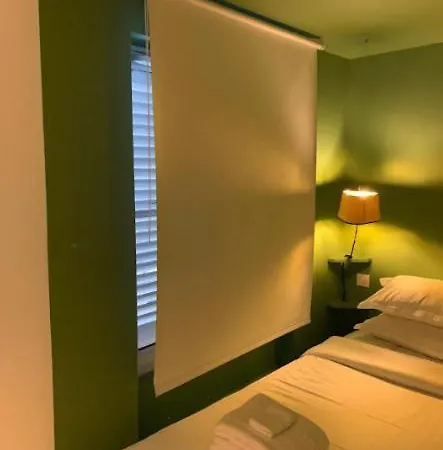 Midoon Guest - Duplex D'architect 10eme *
